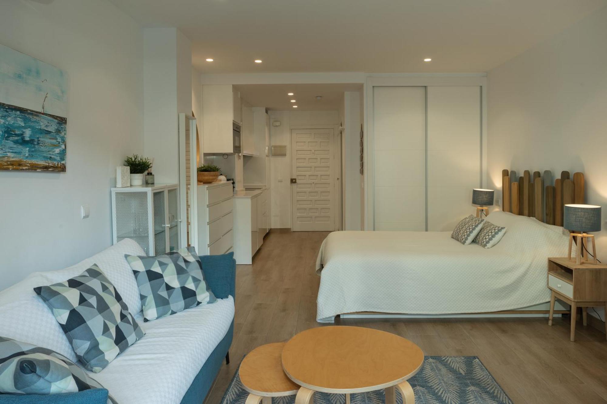 Benalbeach Loft Garden And Sea View Apartment